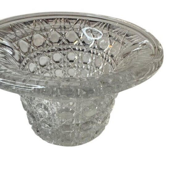 Vintage Avon Crystal Basket With Gold-Tone Handle - Picture 2 of 7